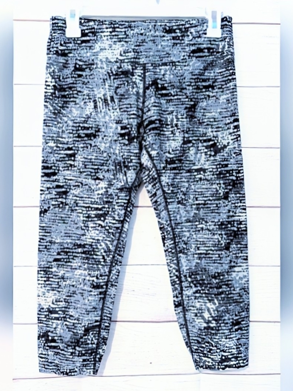 Guc Calvin Klein Black/White/Gray Abstract Crop Length Leggings Size Medium